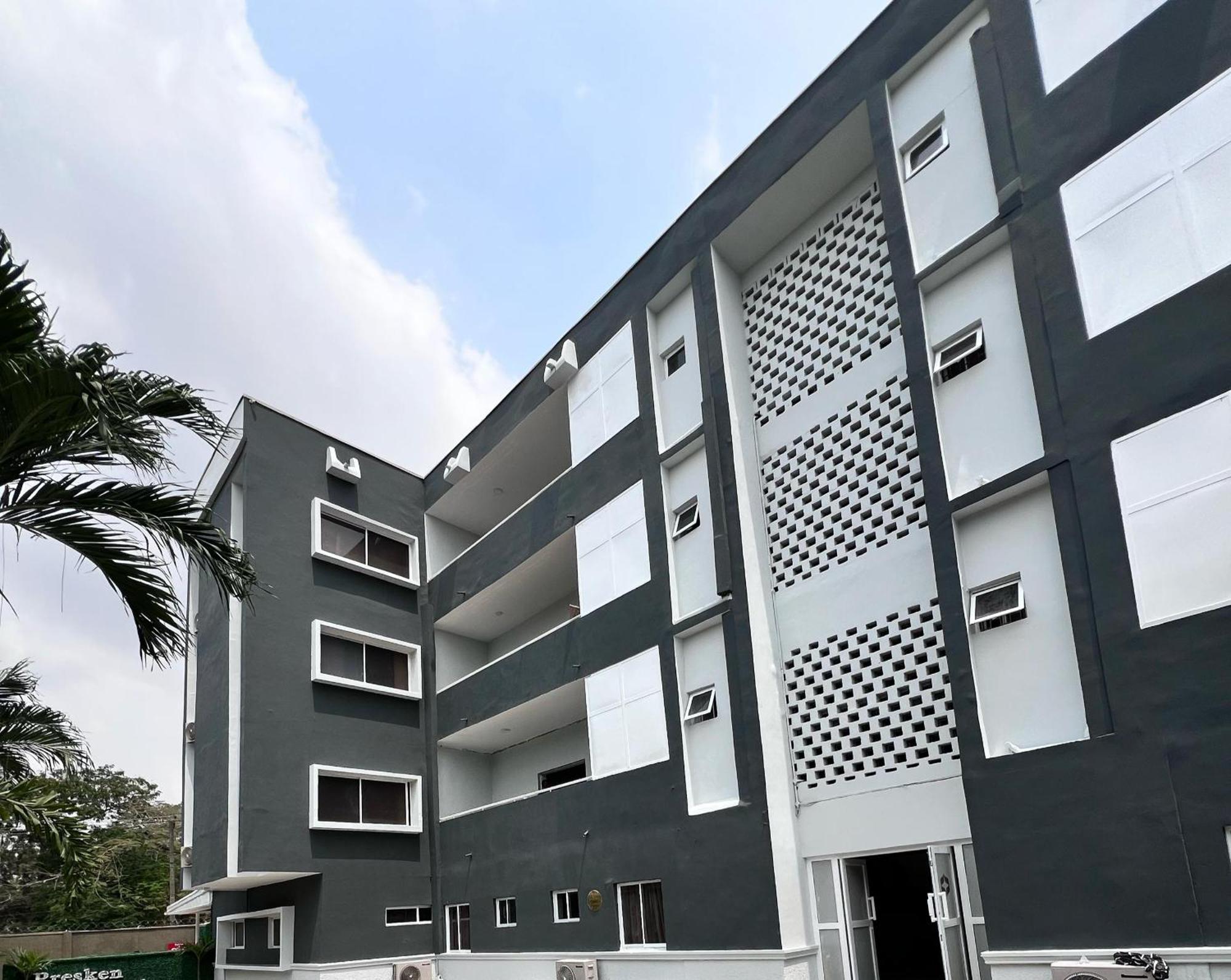 Presken Signature Ikeja Bagian luar foto
