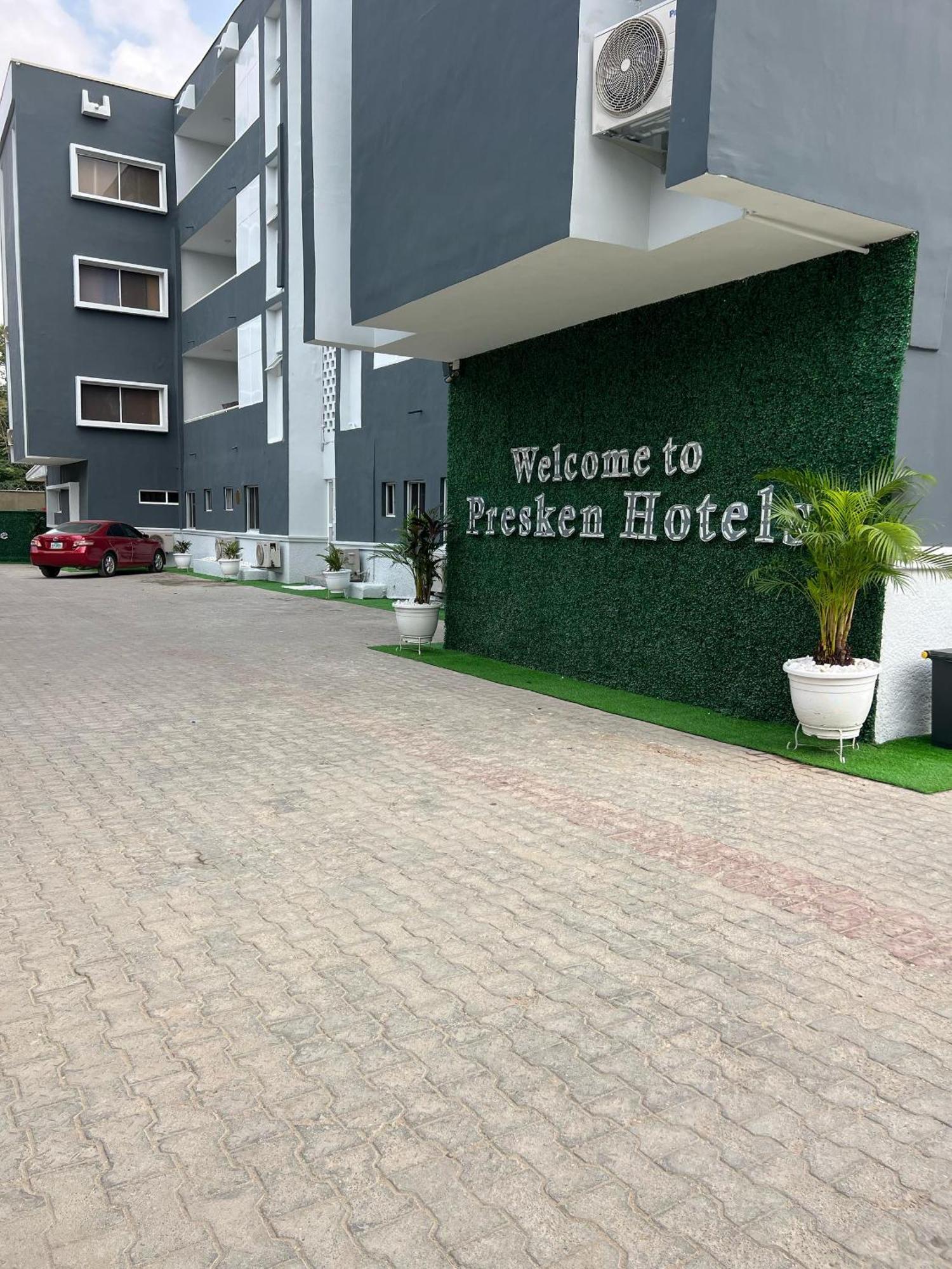 Presken Signature Ikeja Bagian luar foto