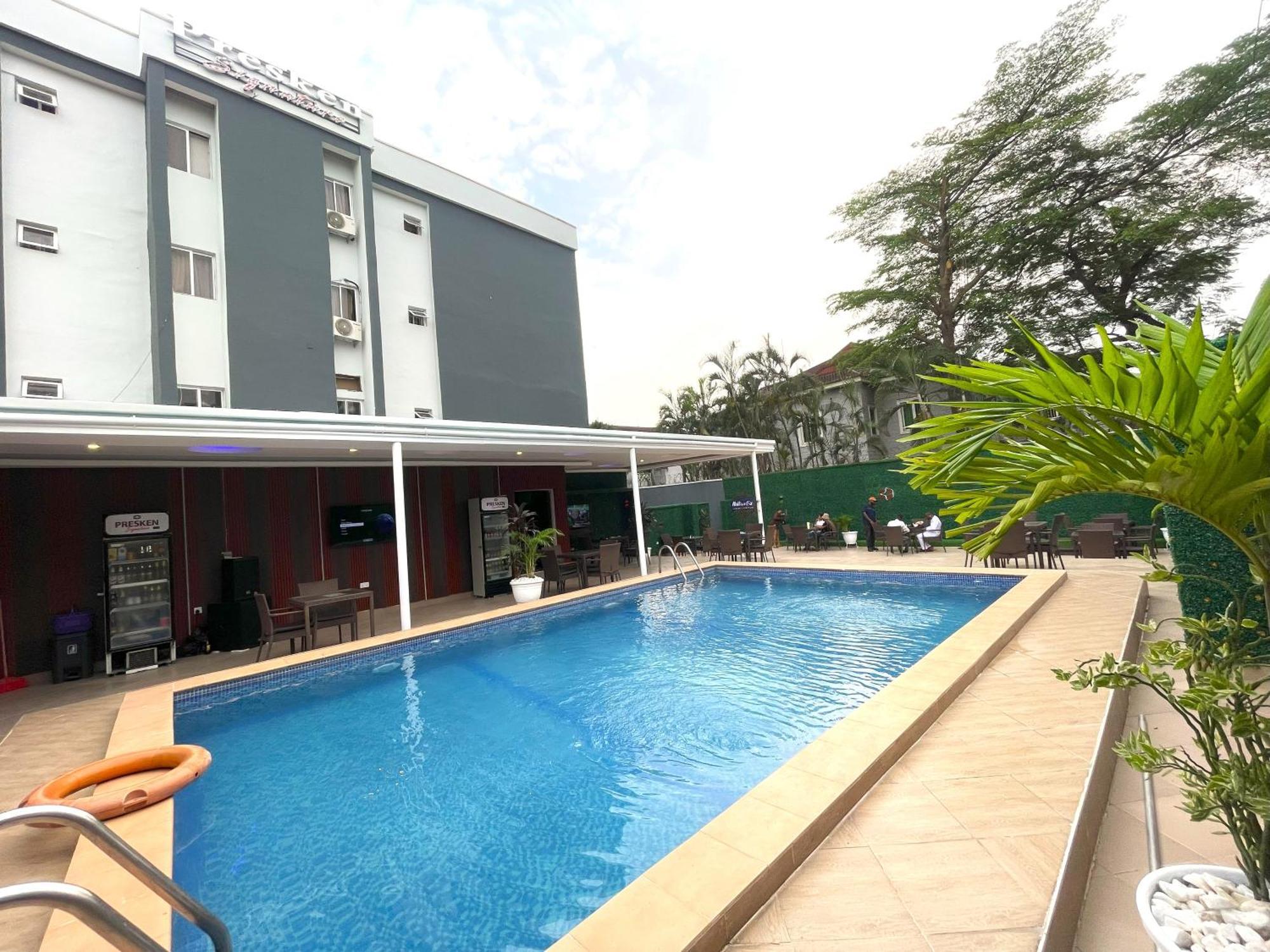 Presken Signature Ikeja Bagian luar foto