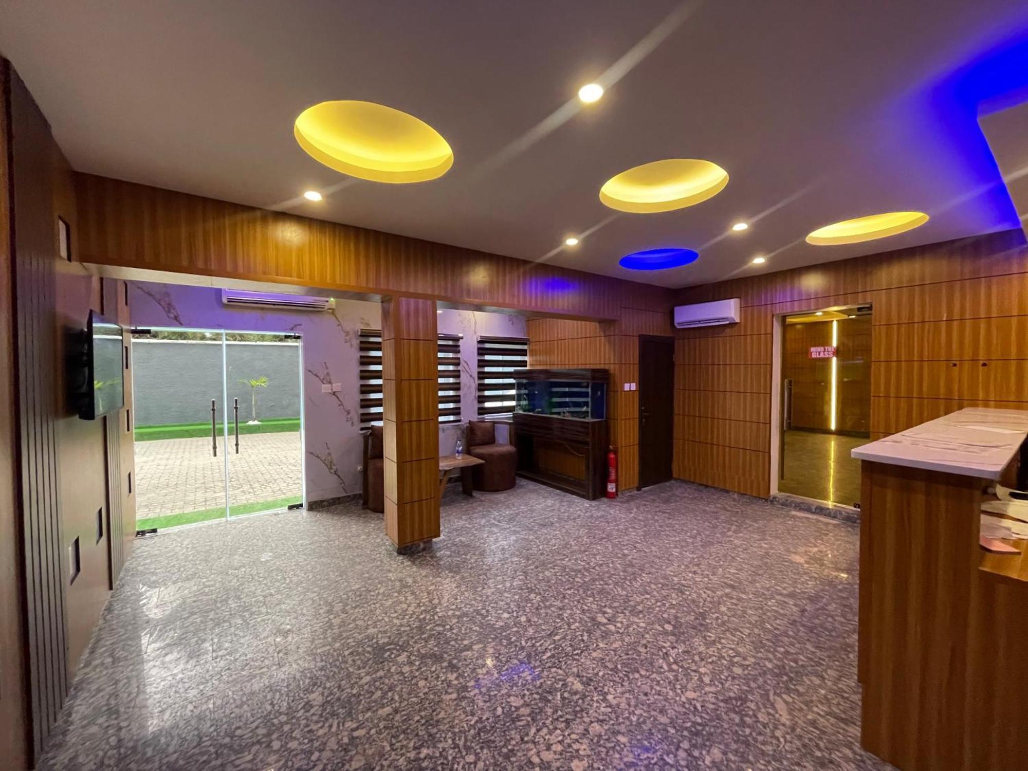 Presken Signature Ikeja Bagian luar foto