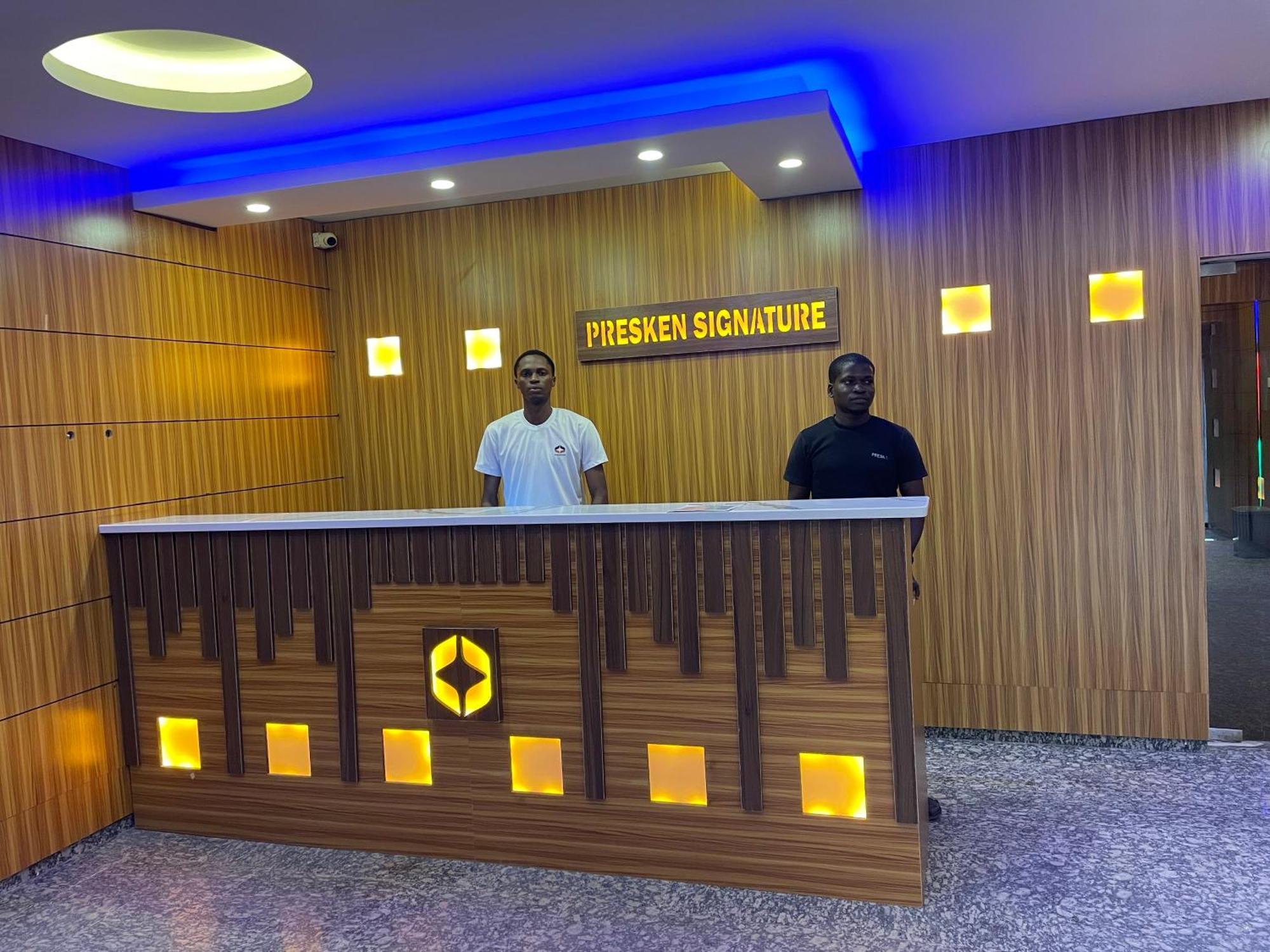 Presken Signature Ikeja Bagian luar foto